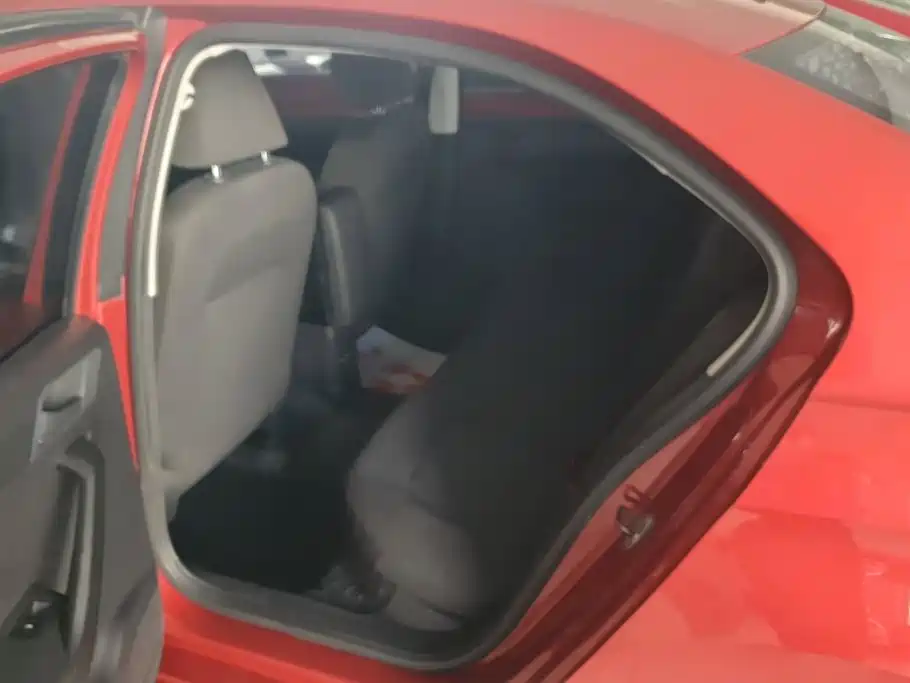 Volkswagen Jetta — миниатюра 11