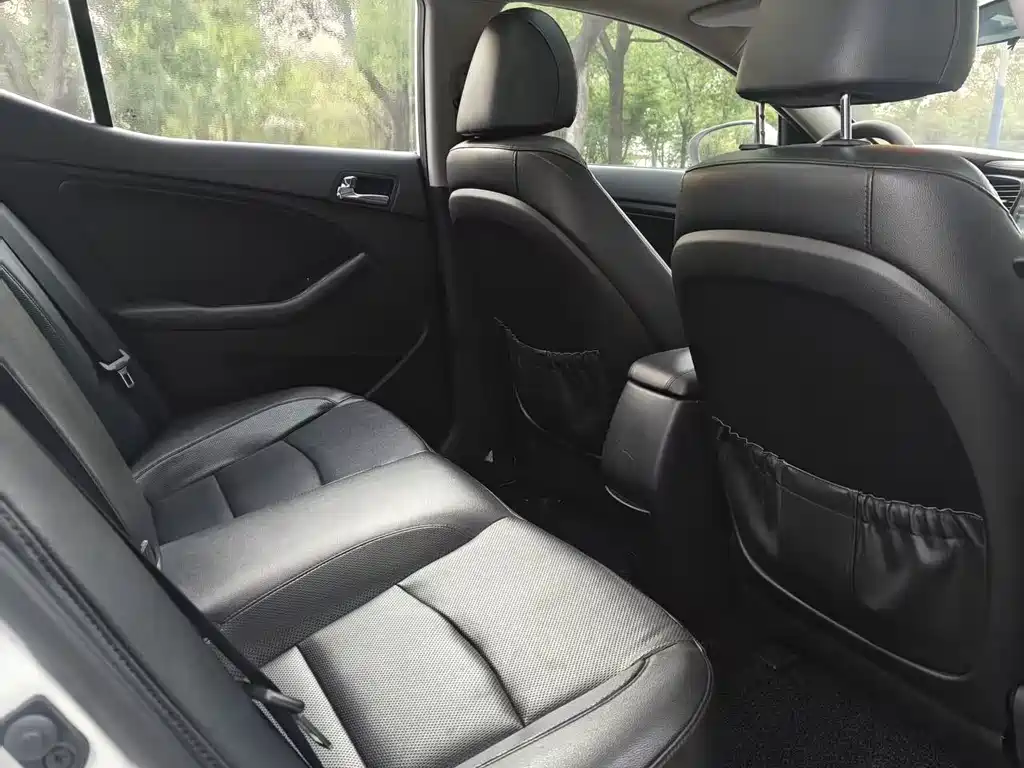 Kia K5 2014 2.0L AT GL