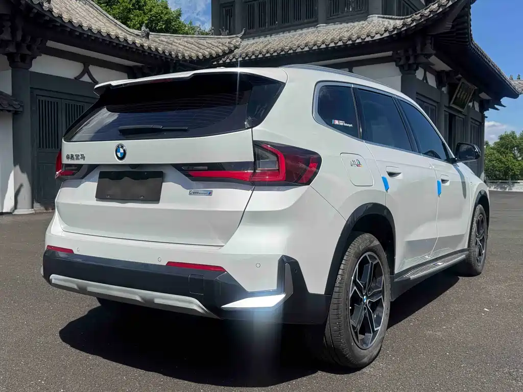 BMW X1 2023 sDrive20Li X