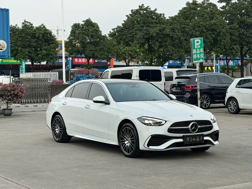 Mercedes-Benz C-Class — миниатюра 3