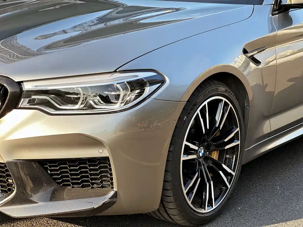 BMW M5 — миниатюра 4