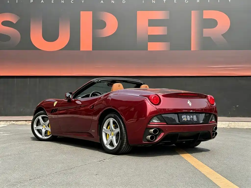 Ferrari California T — миниатюра 3