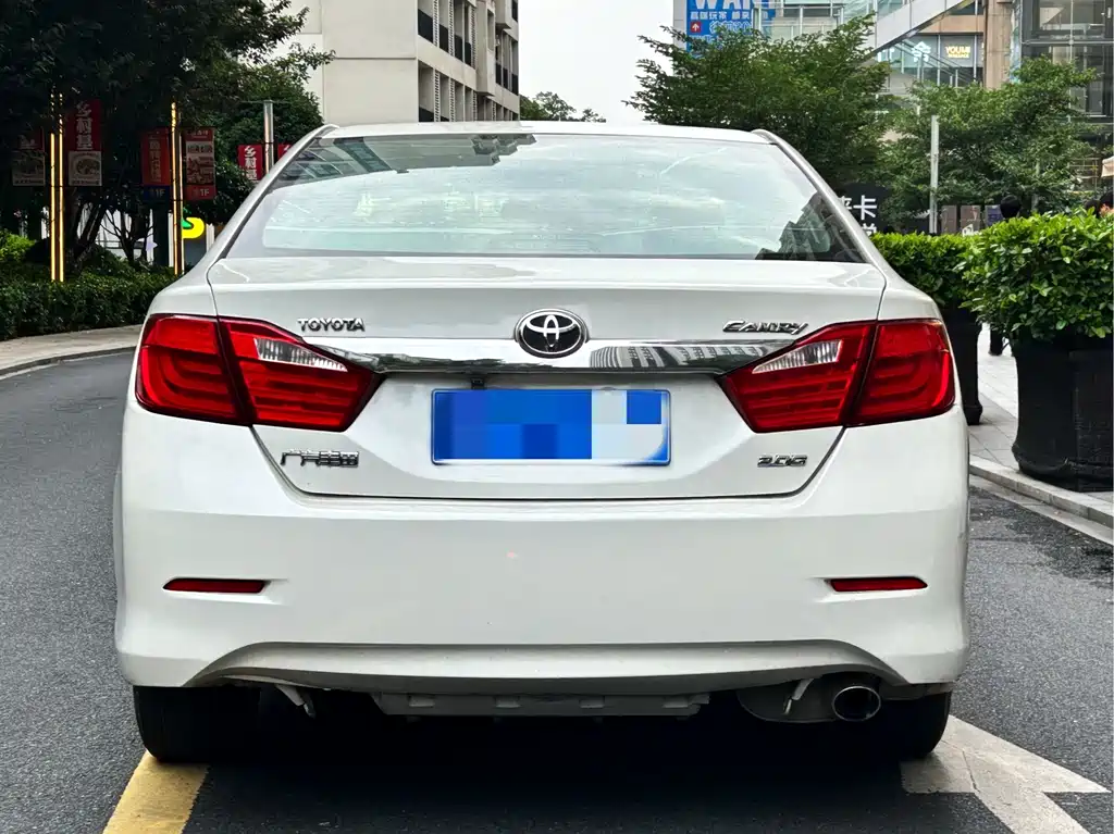 Toyota Camry 2013 2.0G Comfort