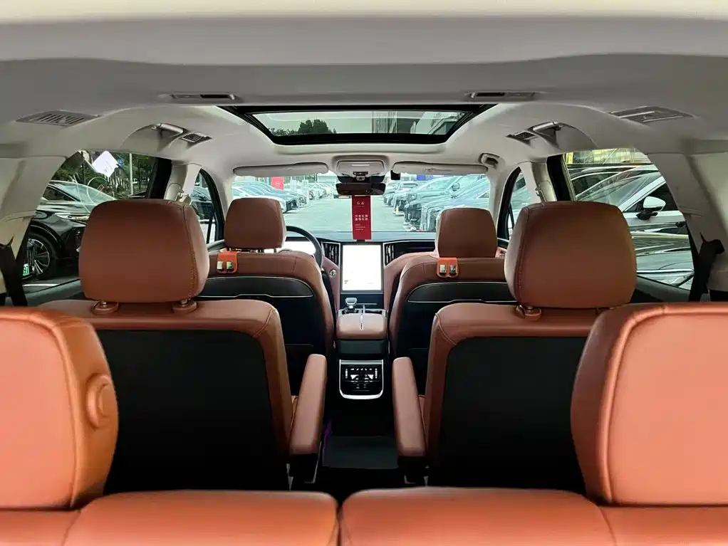 Hongqi Hongqi HS7 PHEV — миниатюра 14