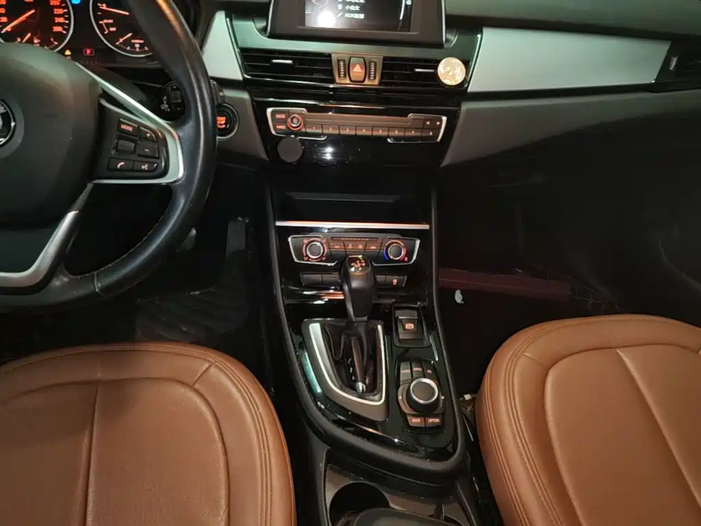 BMW 2 Series Active Tourer — миниатюра 14
