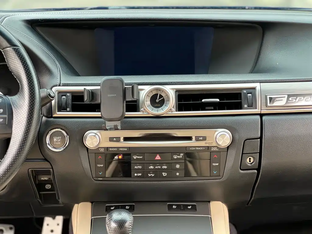 Lexus GS — миниатюра 16