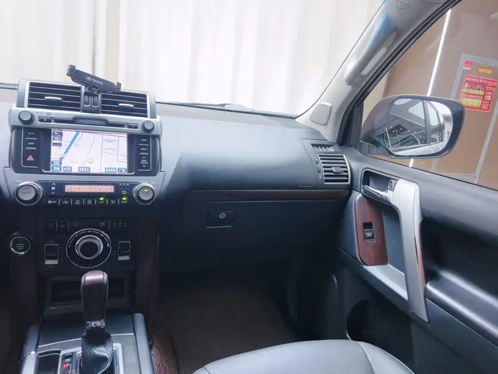 Toyota Prado — миниатюра 16