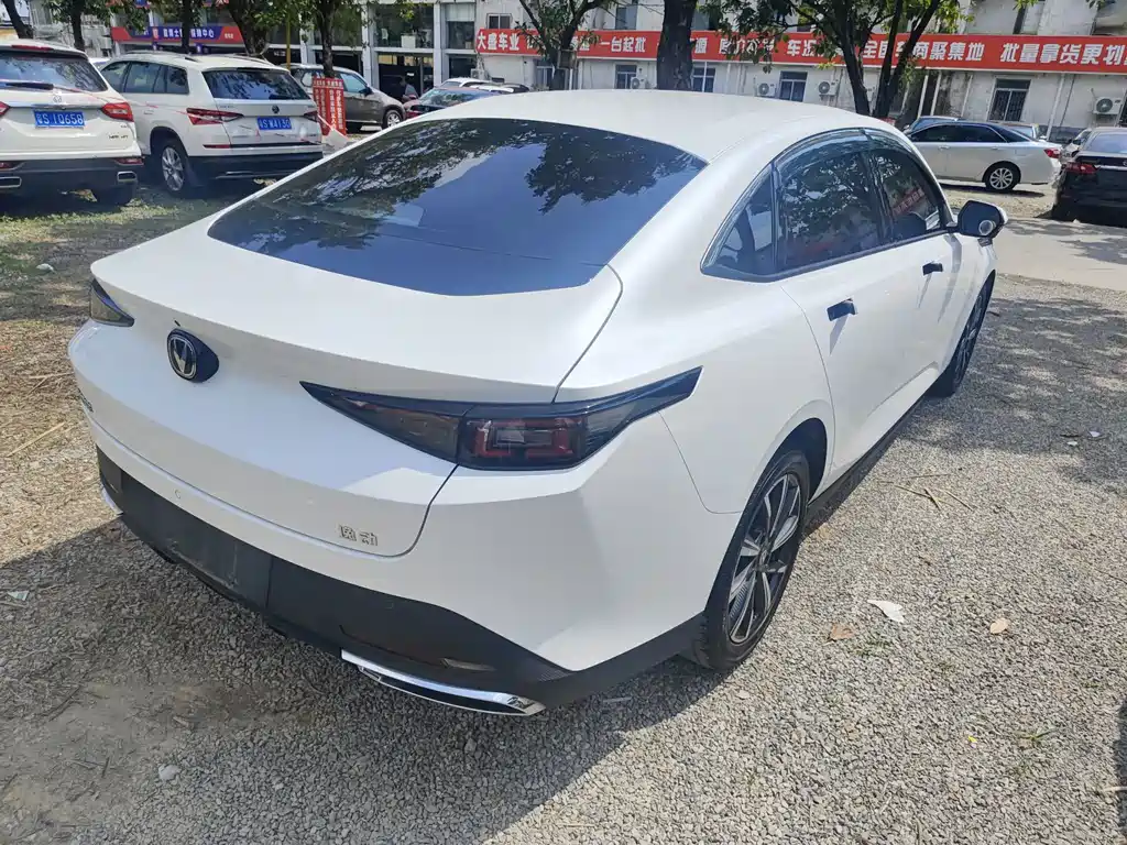 Changan Eado — миниатюра 13