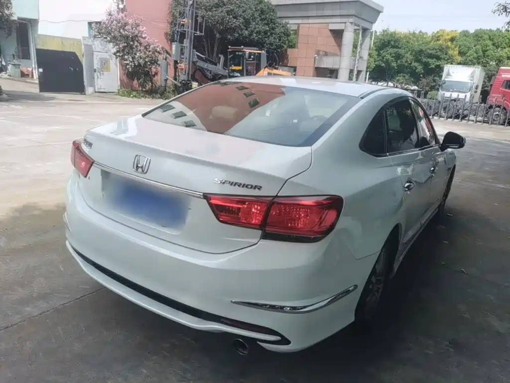Honda Spirior — миниатюра 7