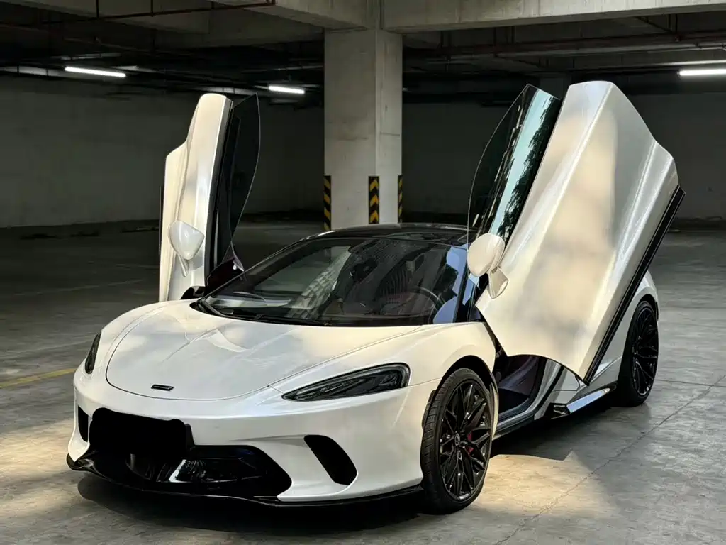 McLaren GT 2022