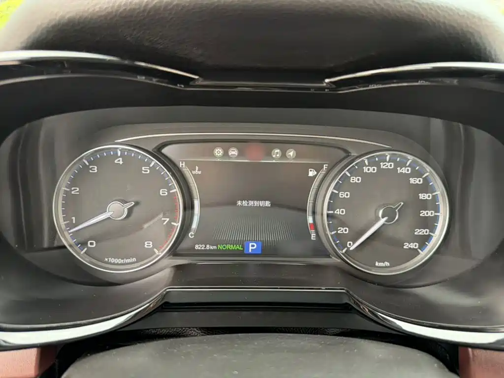 GAC GS8 2017 320T Luxury Smart Connect ( мест)