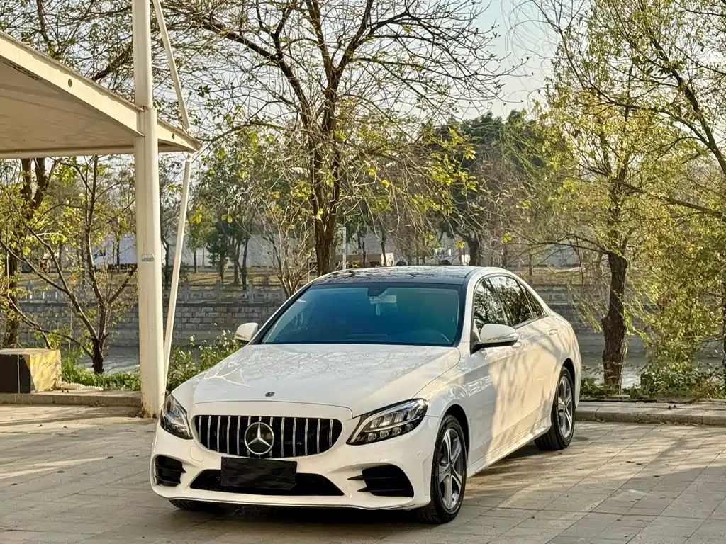 Mercedes-Benz C-Class 2020