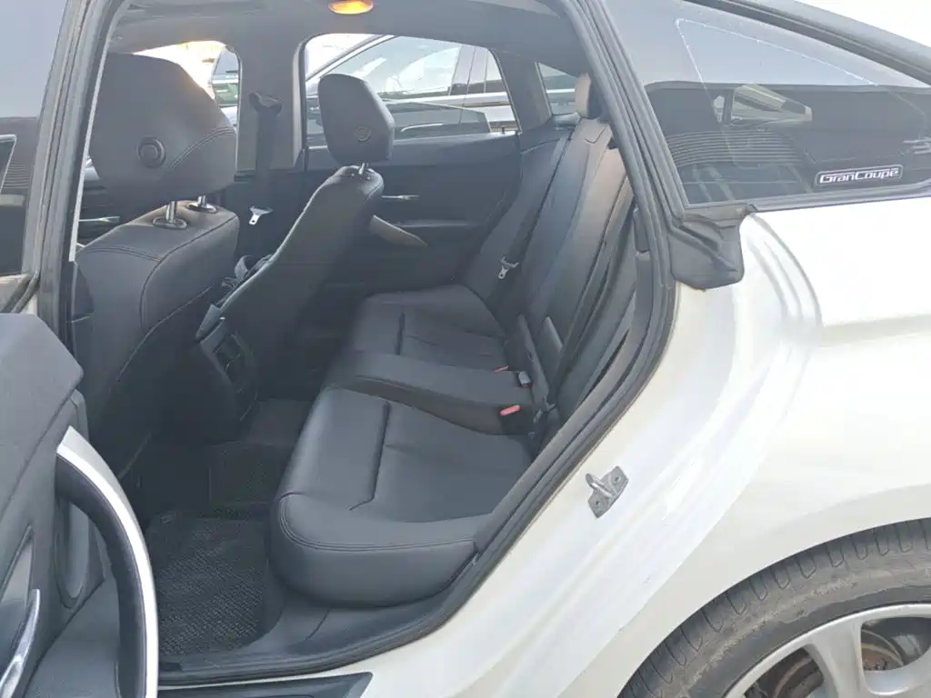 BMW 4 Series — миниатюра 22