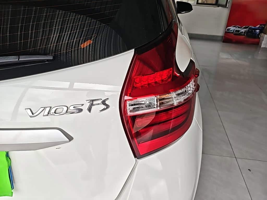 Toyota Vios FS 1.5 л 2021 г. Белый, пробег 35600 км