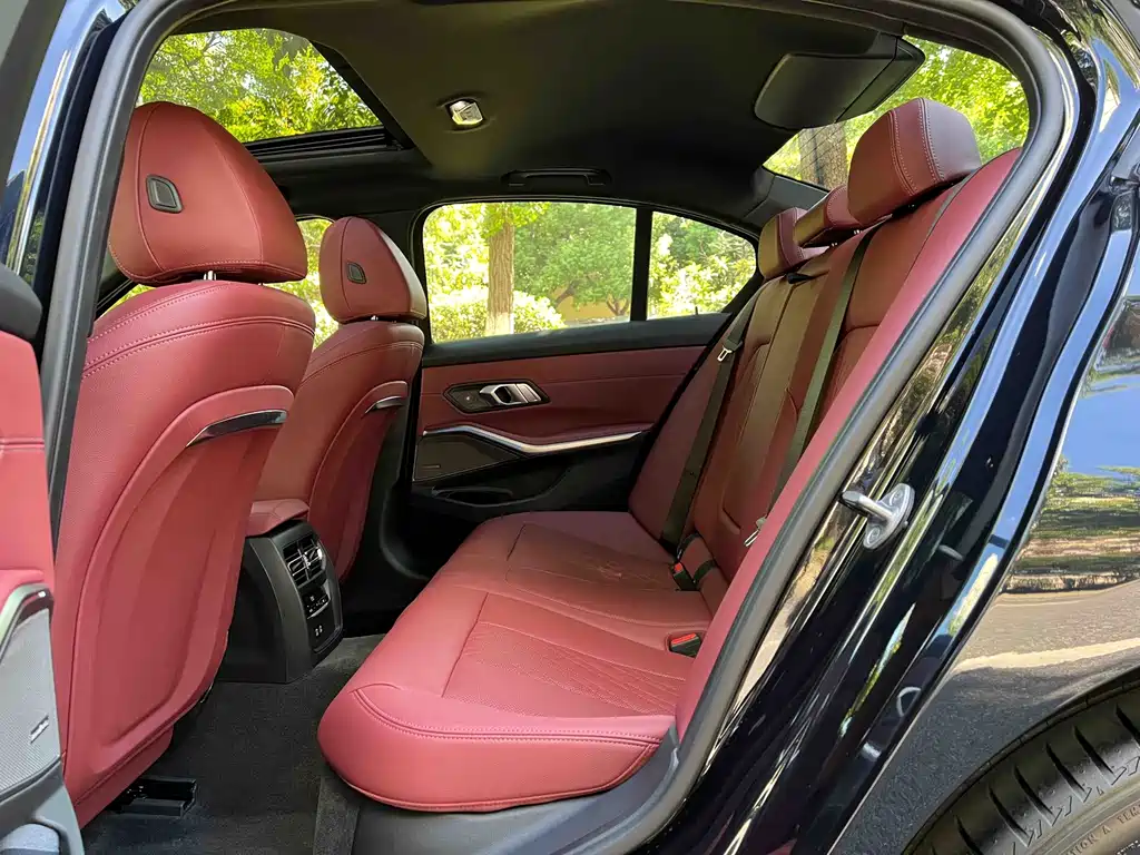 BMW 3 Series — миниатюра 12