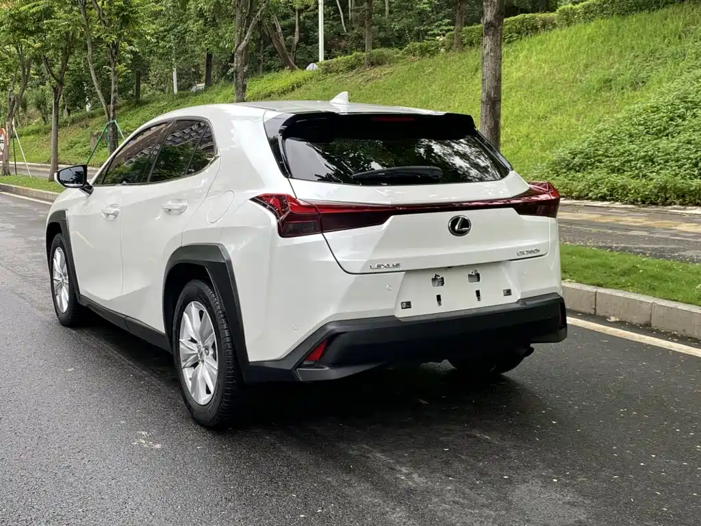 Lexus UX — миниатюра 12
