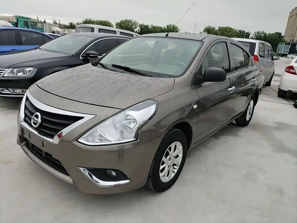 Купить Nissan Sunny