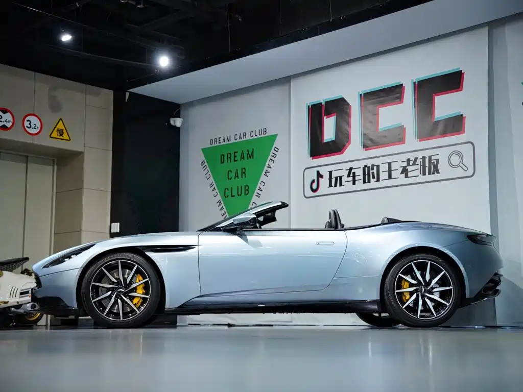 Aston Martin DB11 — миниатюра 48