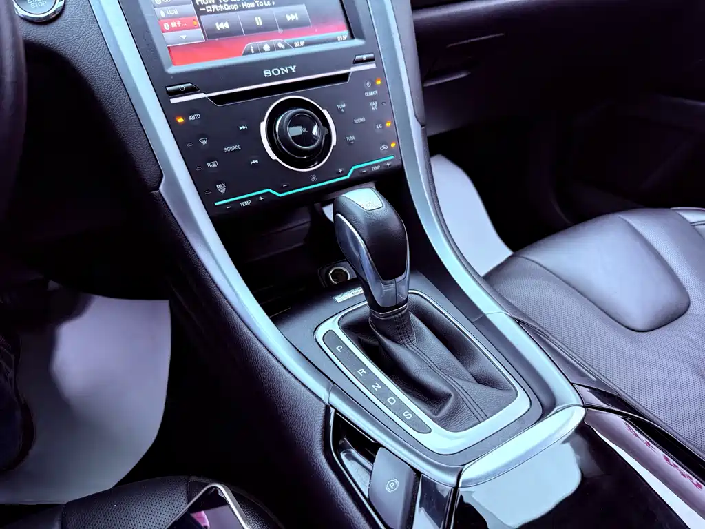 Ford Mondeo — миниатюра 16