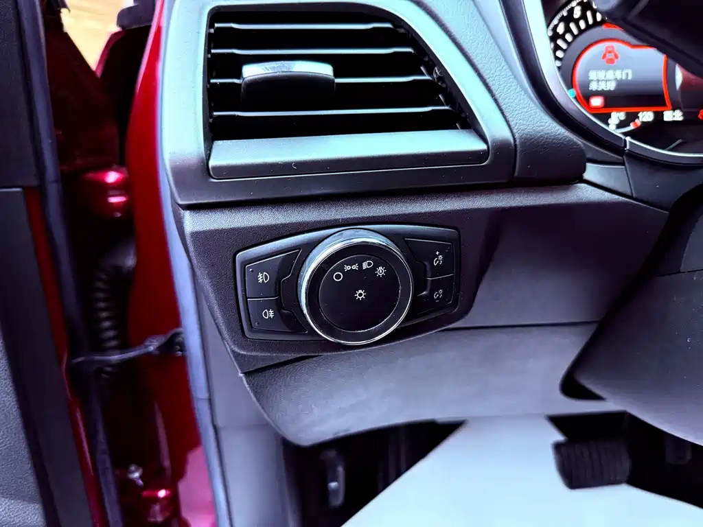 Ford Mondeo — миниатюра 25
