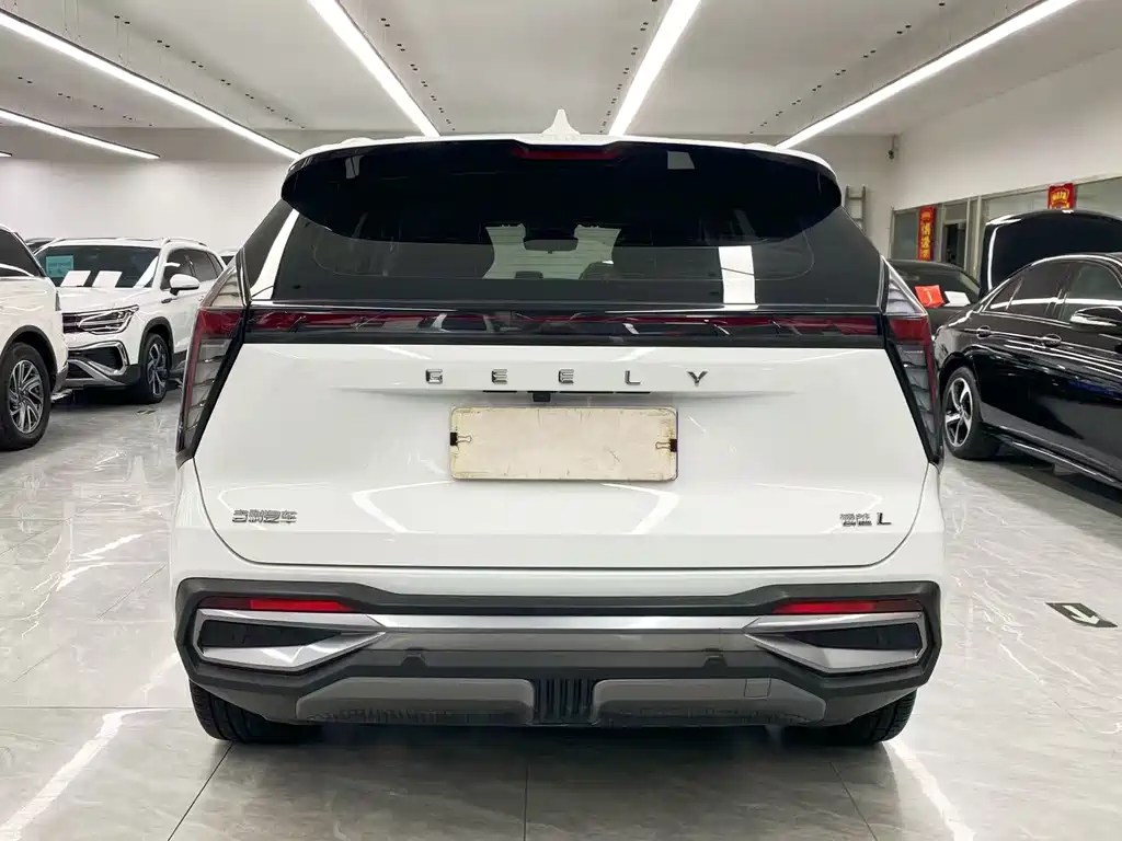 Geely Boyue L — миниатюра 5