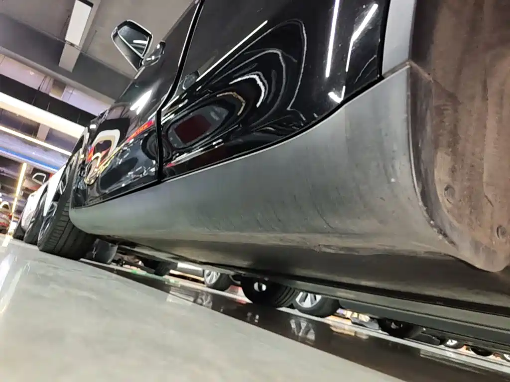 Tesla Model Y — миниатюра 22