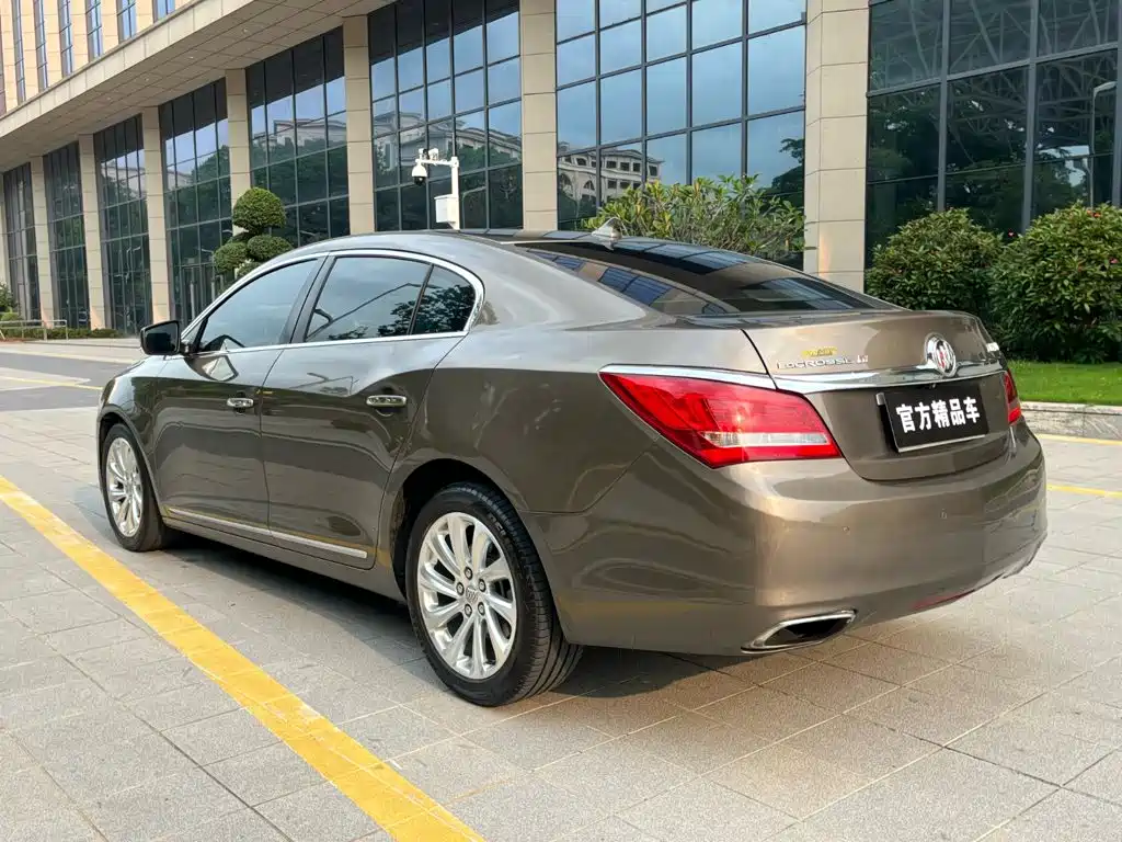 Buick LaCrosse — миниатюра 4