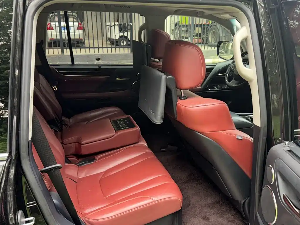 Lexus LX — миниатюра 15