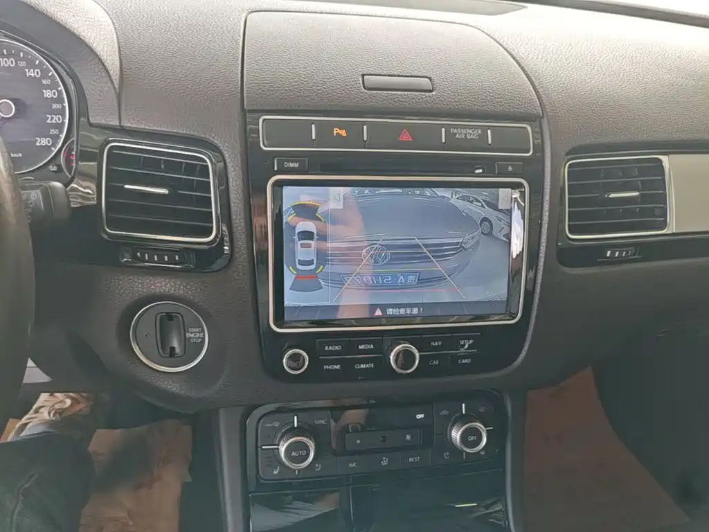 Volkswagen Touareg — миниатюра 13