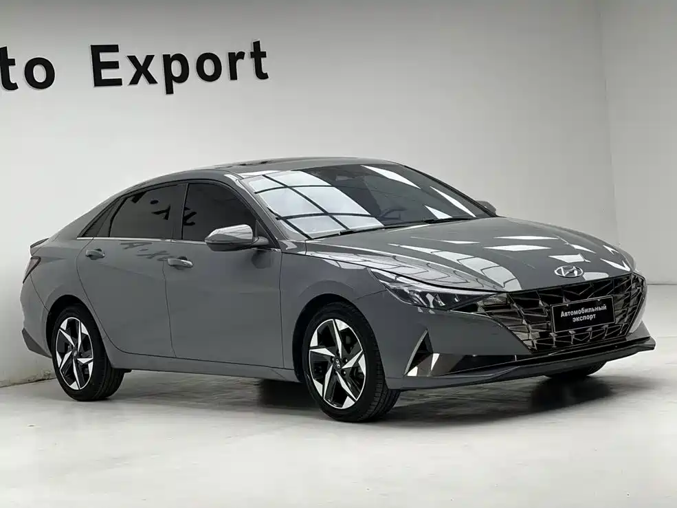 Hyundai Elantra — миниатюра 3
