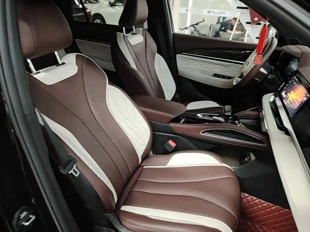 Geely Xingyue L — миниатюра 25