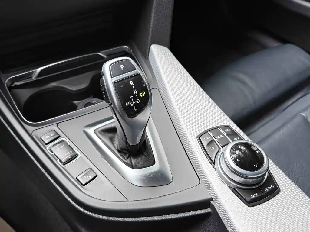 BMW 4 Series — миниатюра 15