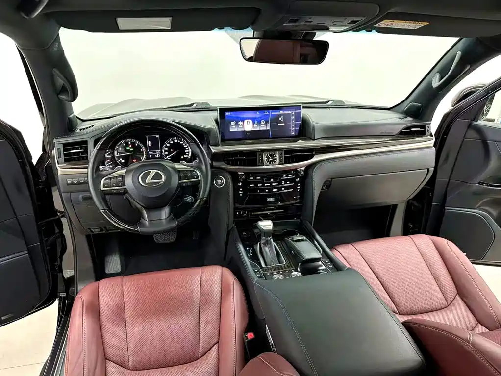 Lexus LX — миниатюра 13