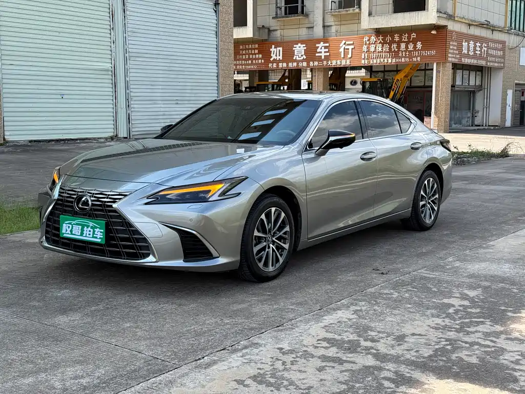Lexus ES — миниатюра 3