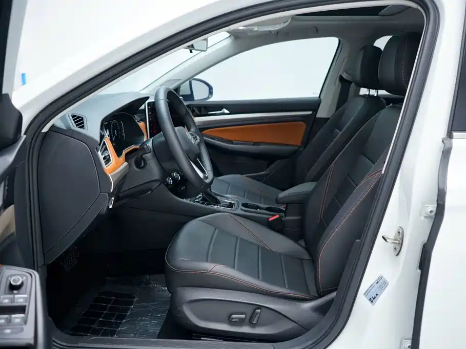 Volkswagen Bora 200TSI DSG Joy Travel PRO Edition, фото 5
