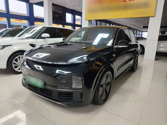 Li Auto L8