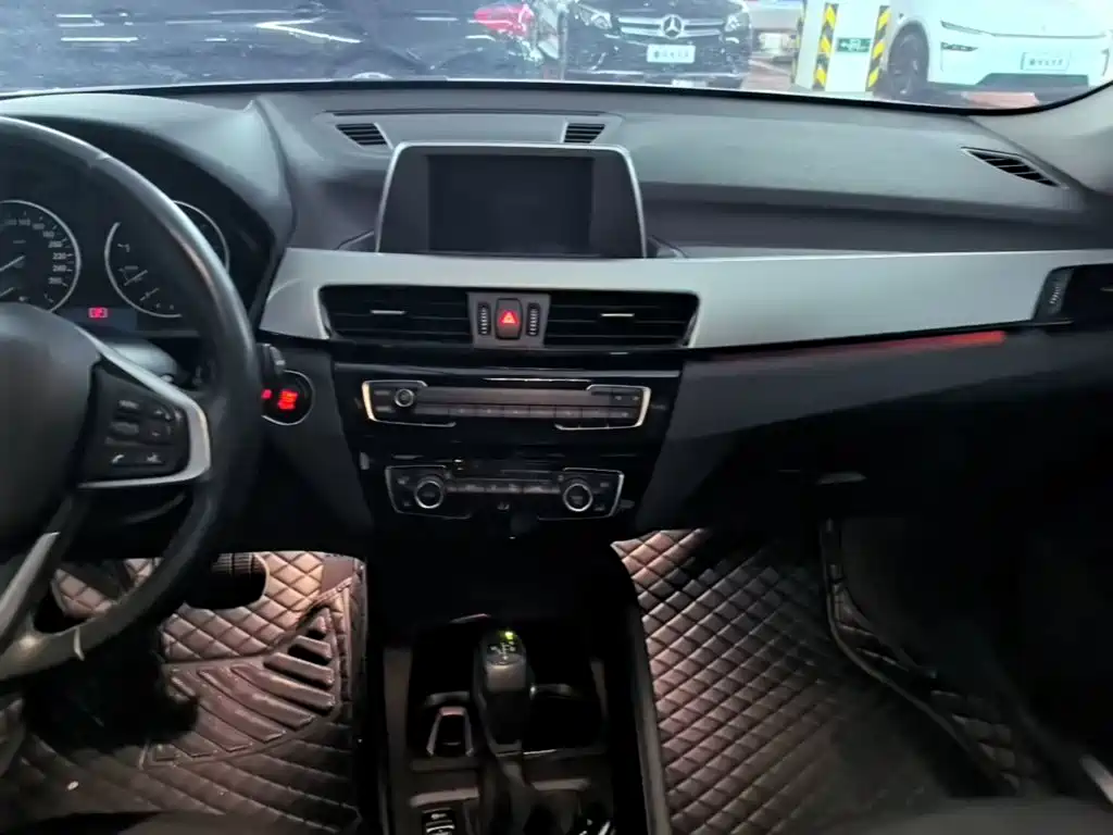 BMW X1 — миниатюра 13