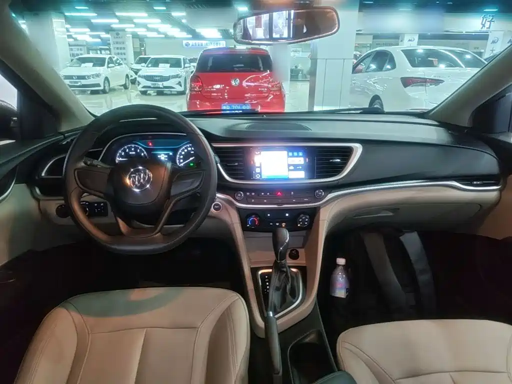 Buick Excelle — миниатюра 10