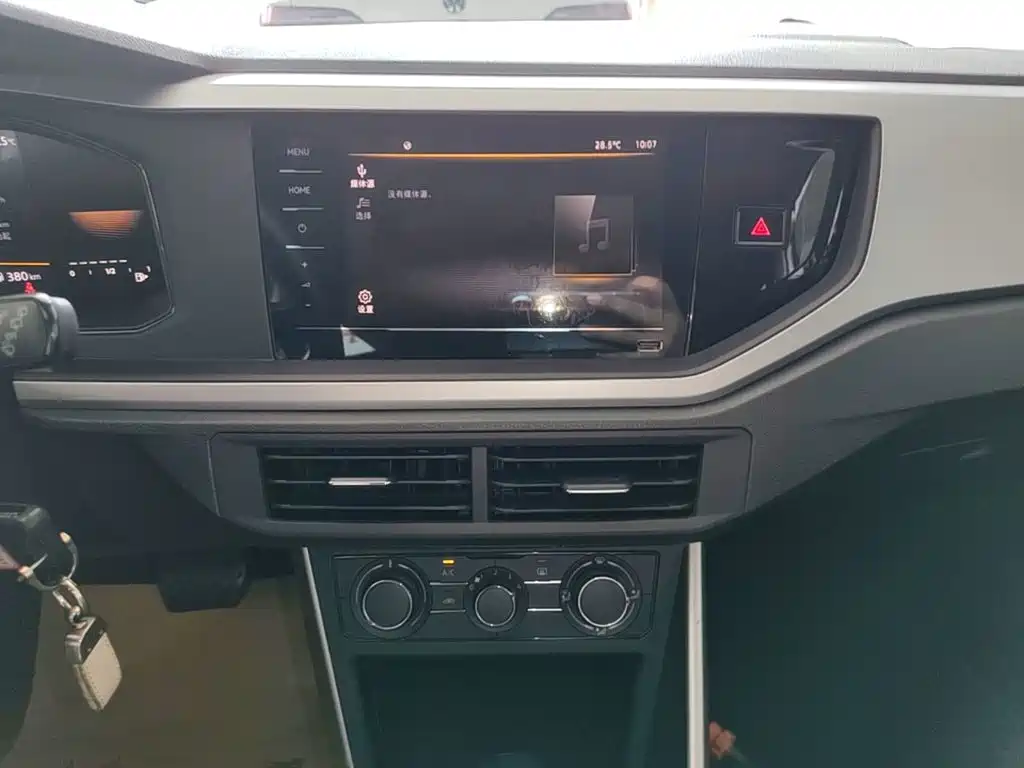 Volkswagen Polo — миниатюра 13