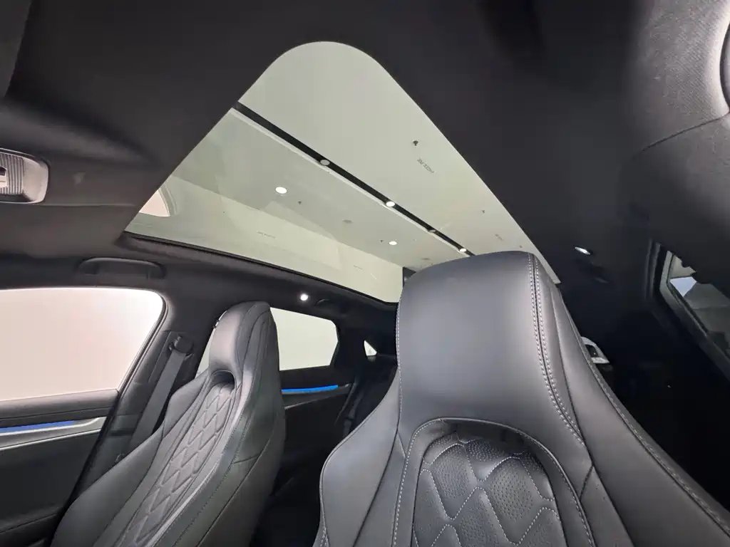 BYD Sealion 07 EV — миниатюра 23