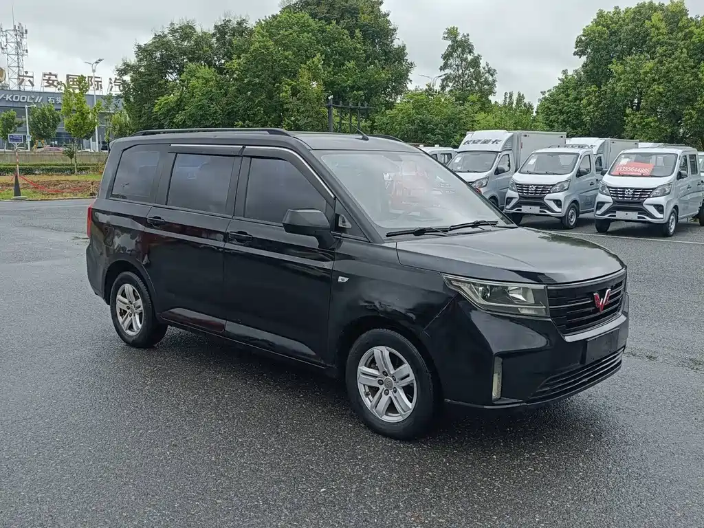 Wuling Hongguang PLUS — миниатюра 3