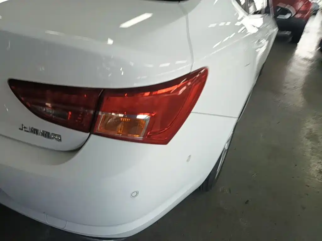 Buick Verano — миниатюра 8