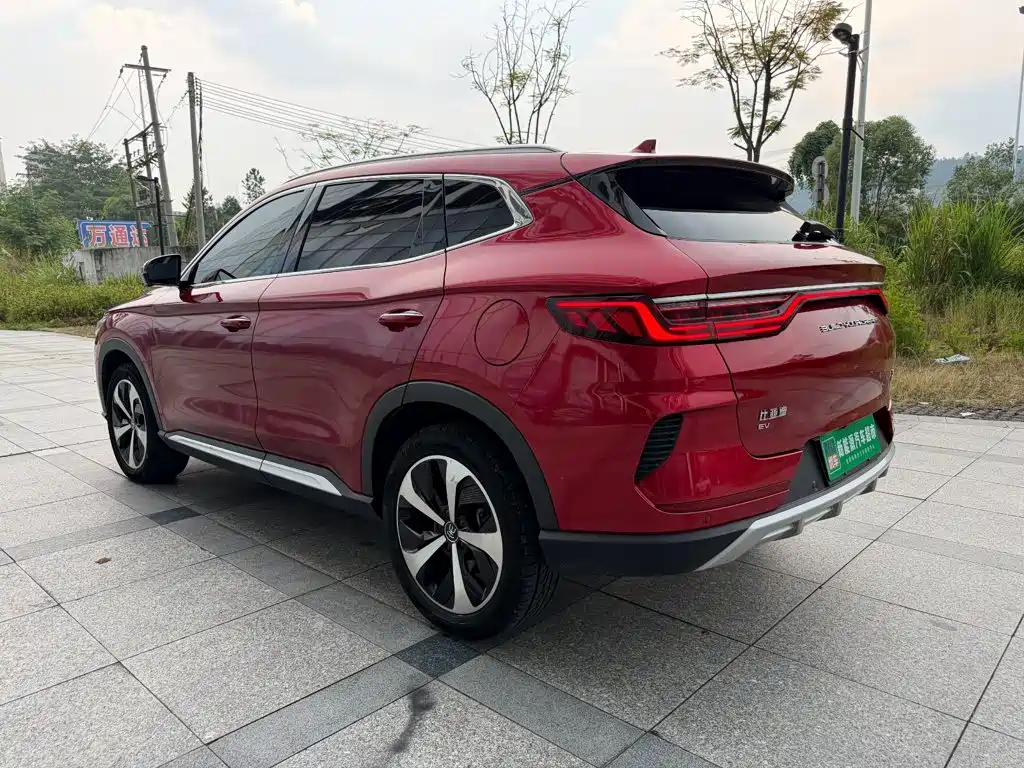 BYD PLUS New Energy — миниатюра 4