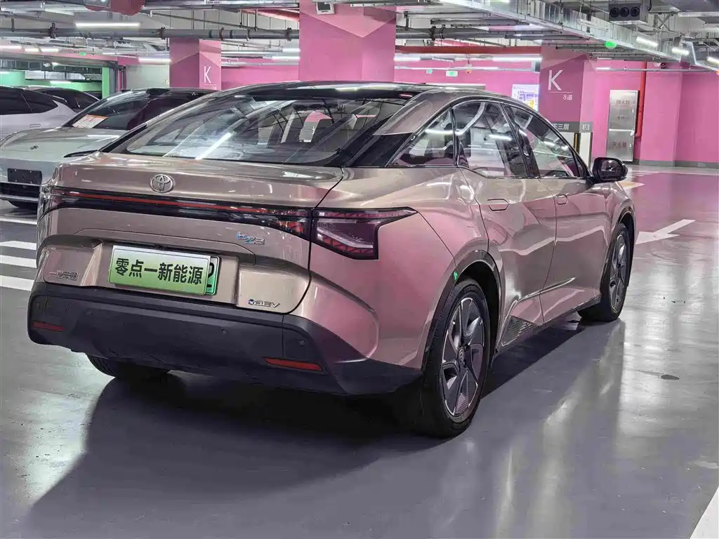Toyota bZ3 — миниатюра 6
