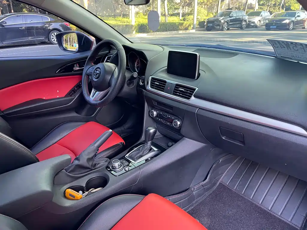 Mazda 3 Axela — миниатюра 12