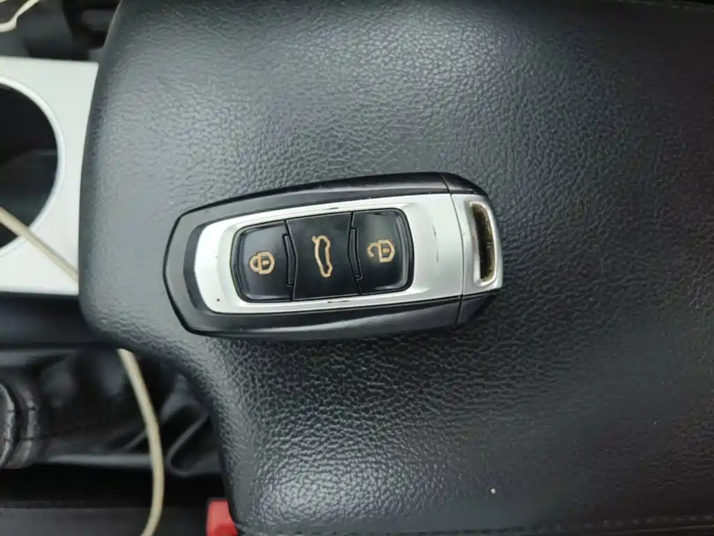 Geely Vision — миниатюра 9