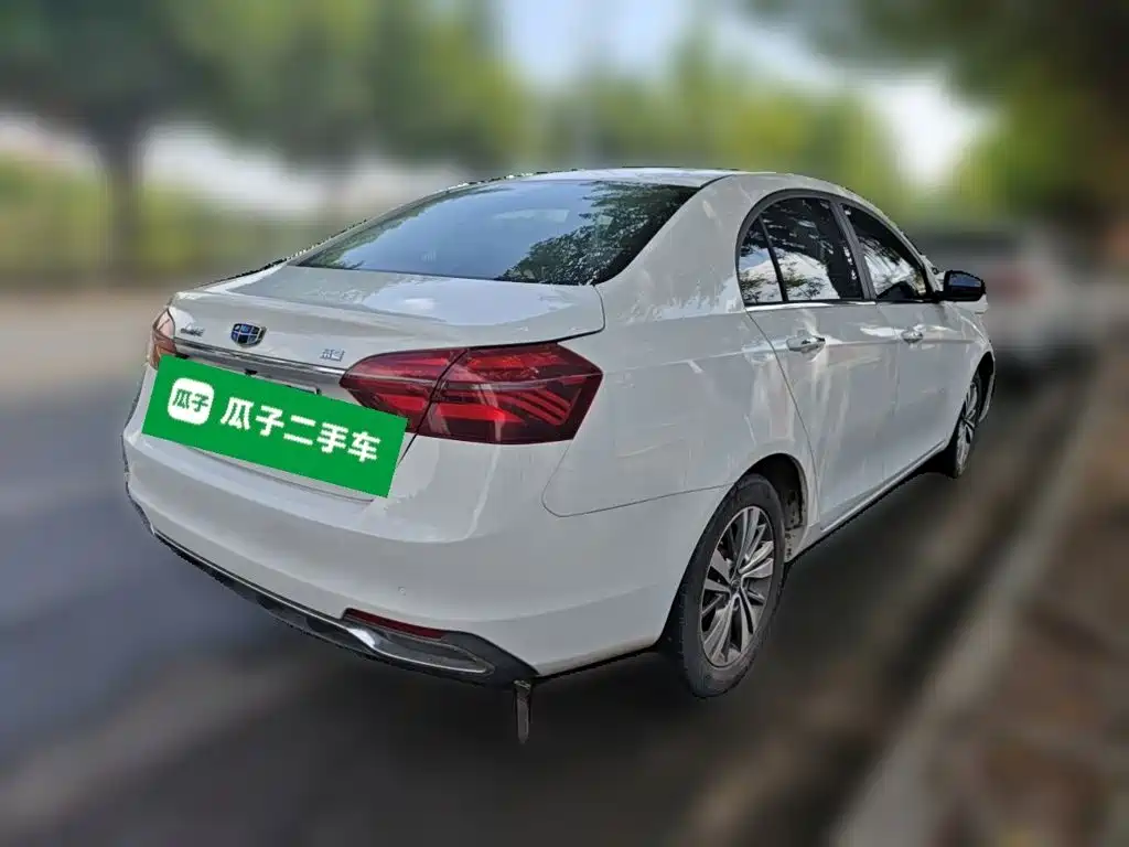 Geely Emgrand — миниатюра 4