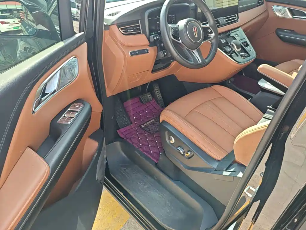 Hongqi Hongqi HQ9 PHEV — миниатюра 16