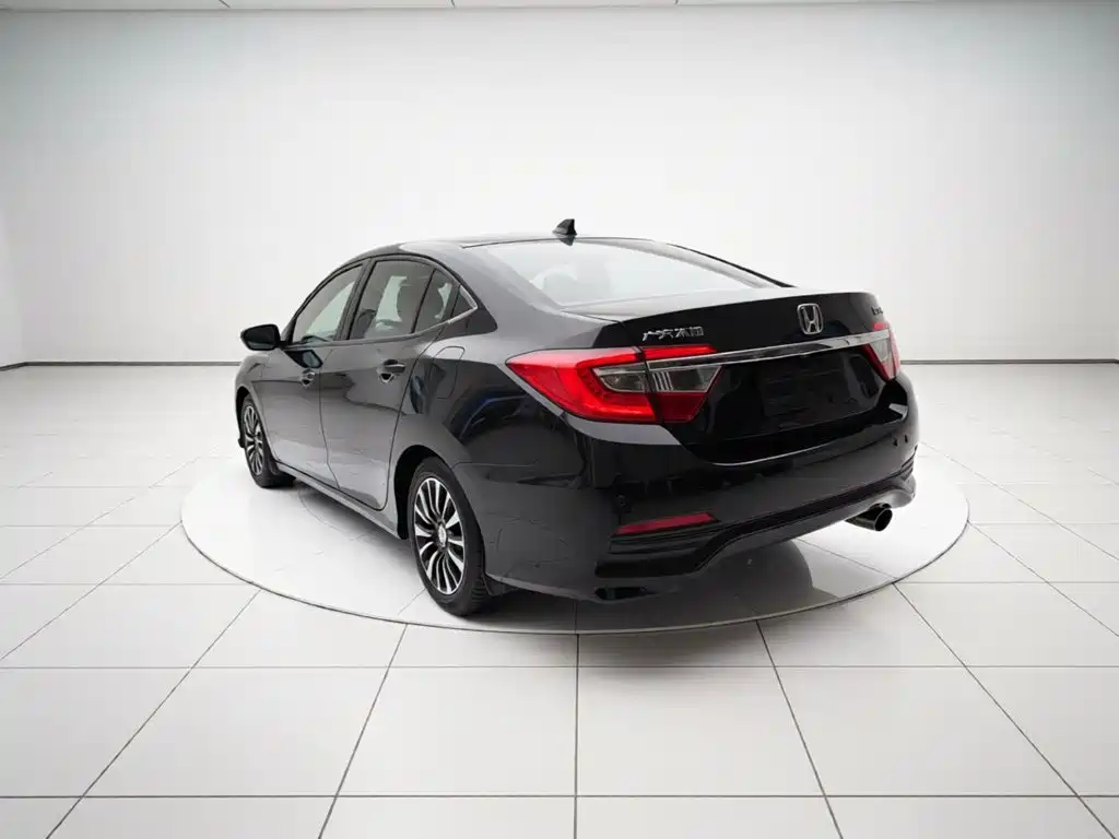 Honda Crider 2013 1.8L AT Luxury