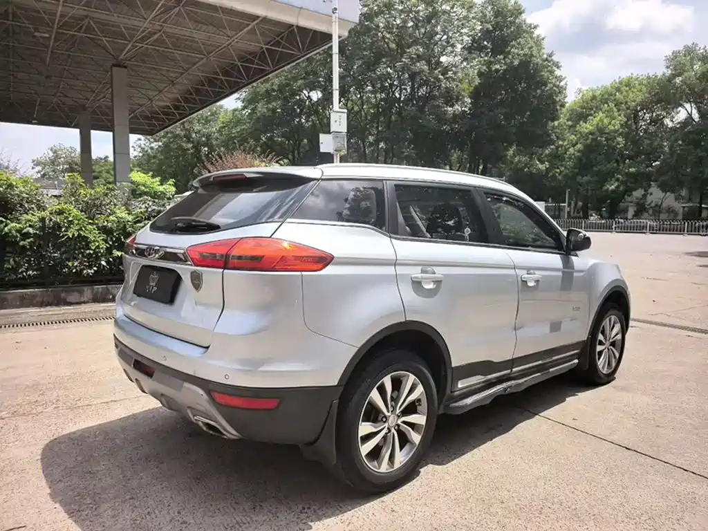 Geely Boyue — миниатюра 7